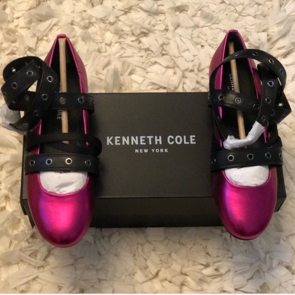 Brand New! Kenneth Cole New York Metallic Flats - Picture 5 of 6